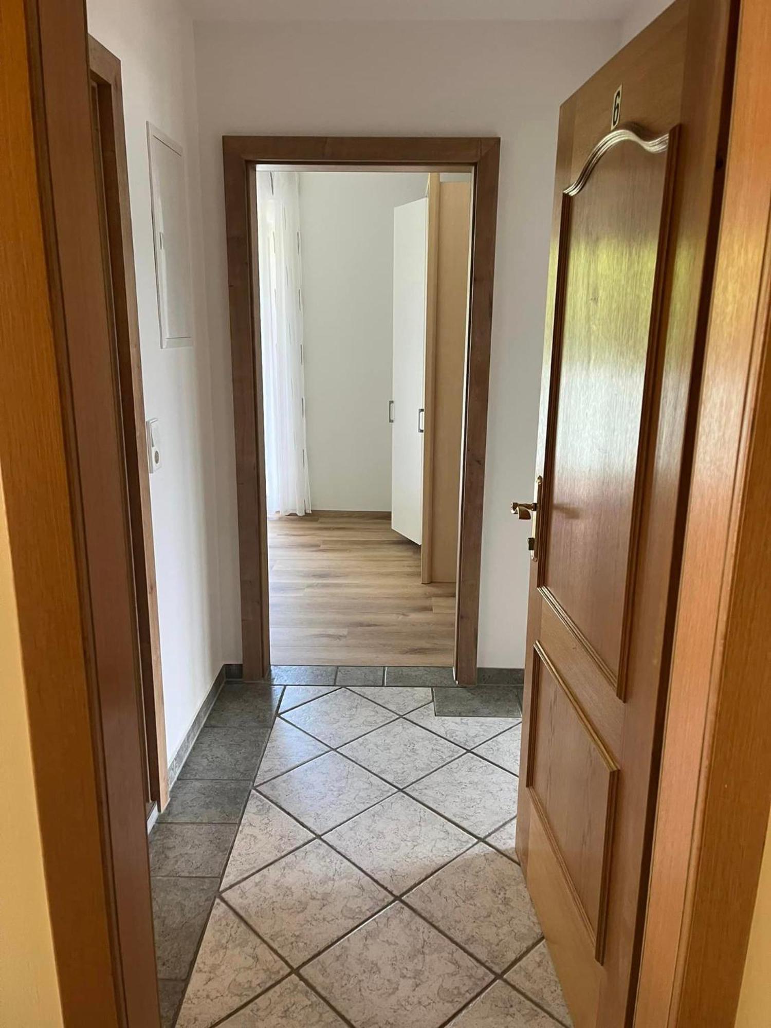 Apartamento Gastehaus Dollenz Tiebitsch Exterior foto